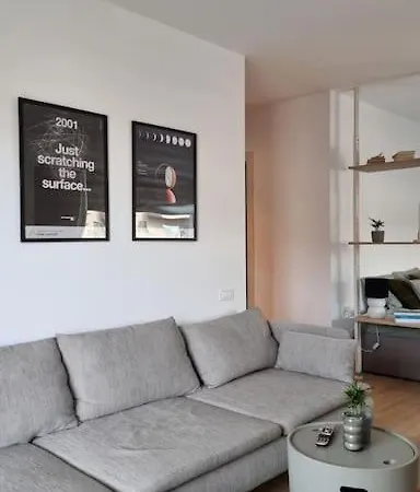 Apartman Urban - *